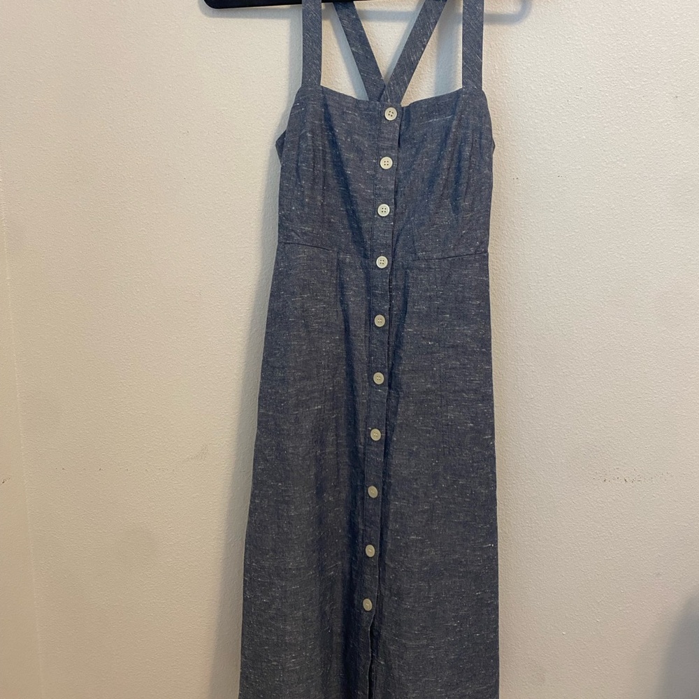 Madewell Chambray Blue Midi Dress. Preppy Chic w/pockets. Like new. Buttons.